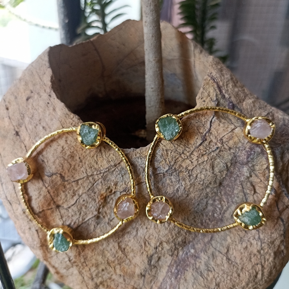 Very pretty handmade gold platted stone studded dangler earrings - Picture 1 of 9